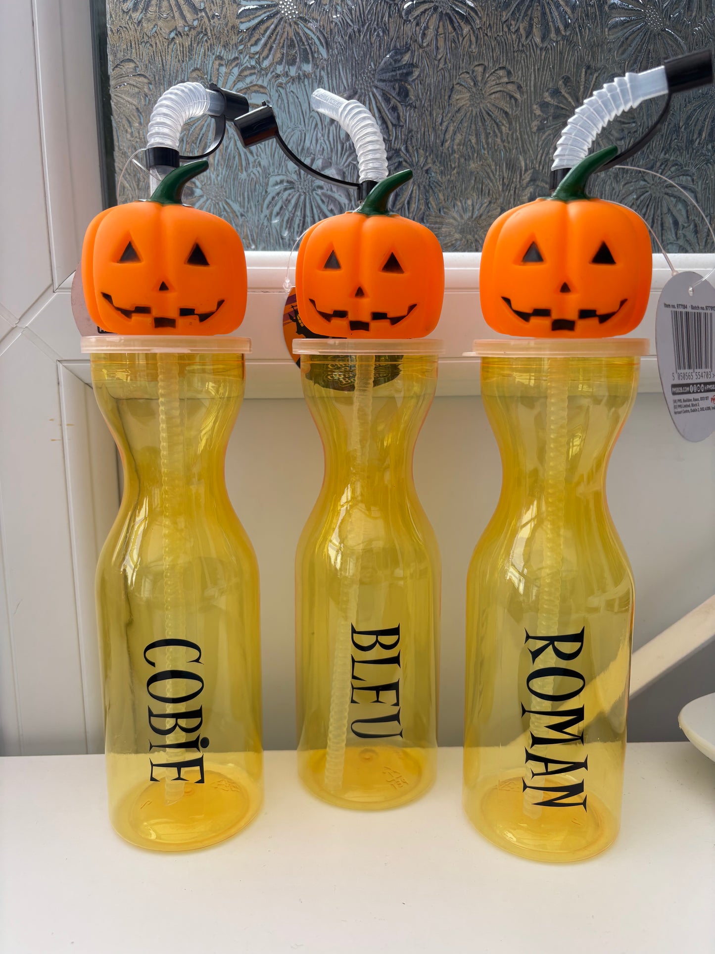 Halloween name straw bottle