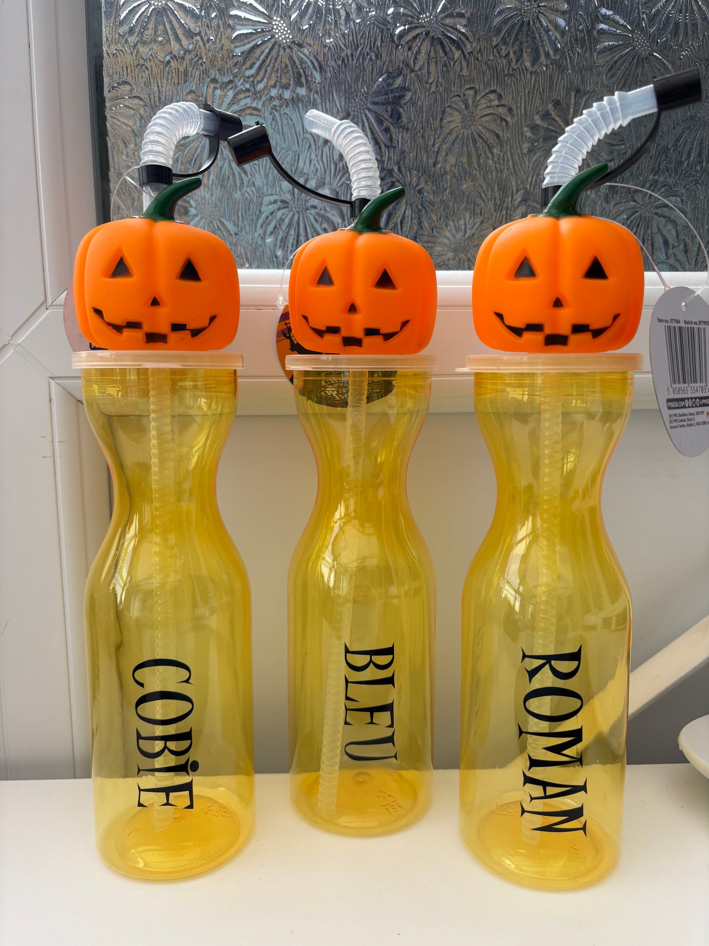 Halloween name straw bottle